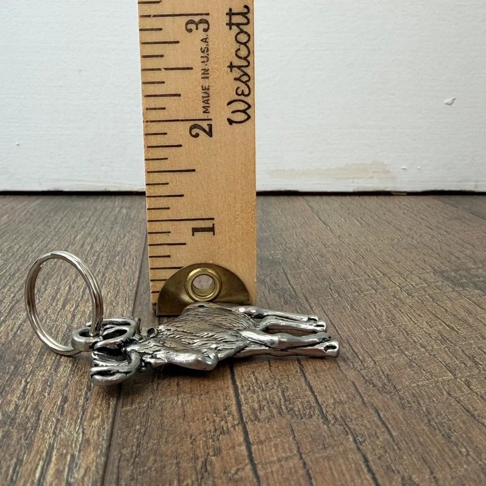 Vintage Pewter Moose Keychain Silver Tone Animal Wildlife Nature Charm Key‎ Ring